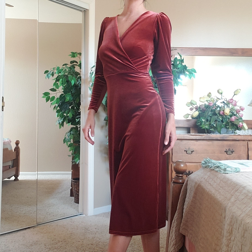 CLOSET LONDON Rust Velvet Midi Dress Long Puff Sleeve Size 4 NWT